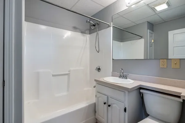 $2,200 | 26 Kilton Street, Unit 2, Taunton, MA 02780