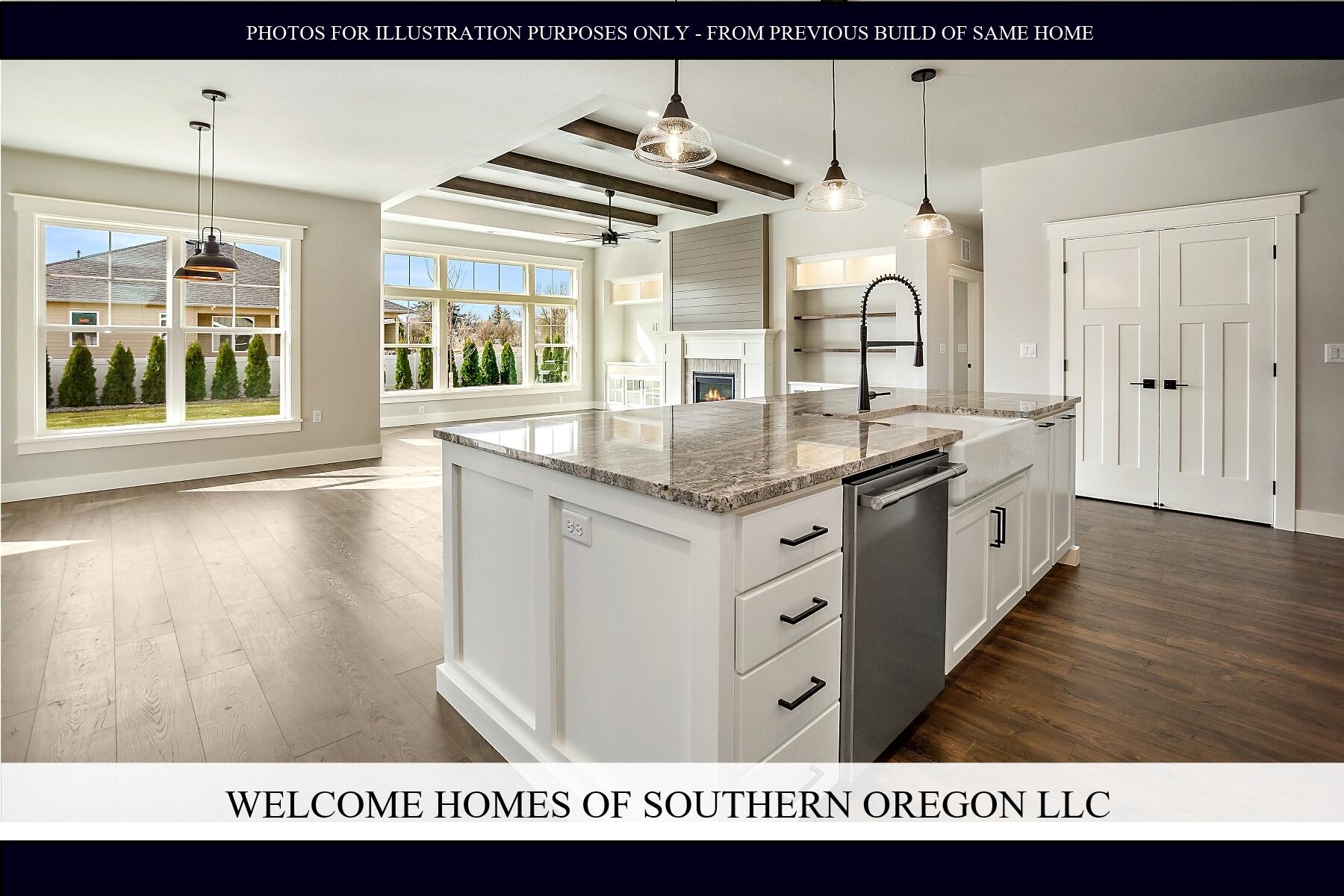 3238 Obsidian Rdg Way Medford, OR 97504 - Photo 12 of 37 A10