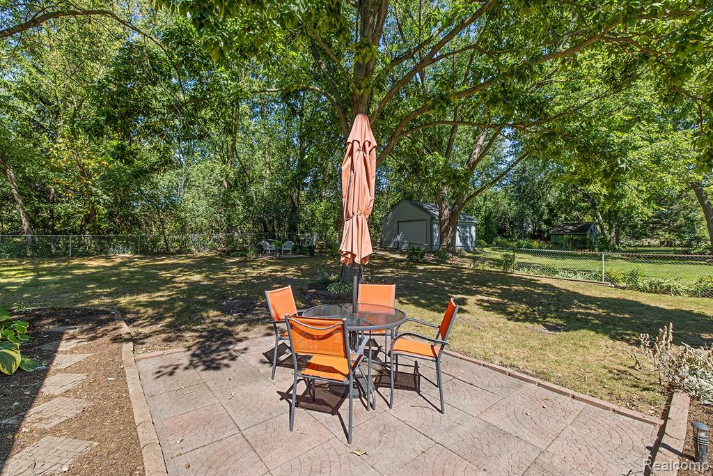 4390 Rohr Road Lake Orion, MI 48359 - Photo 43 of 64