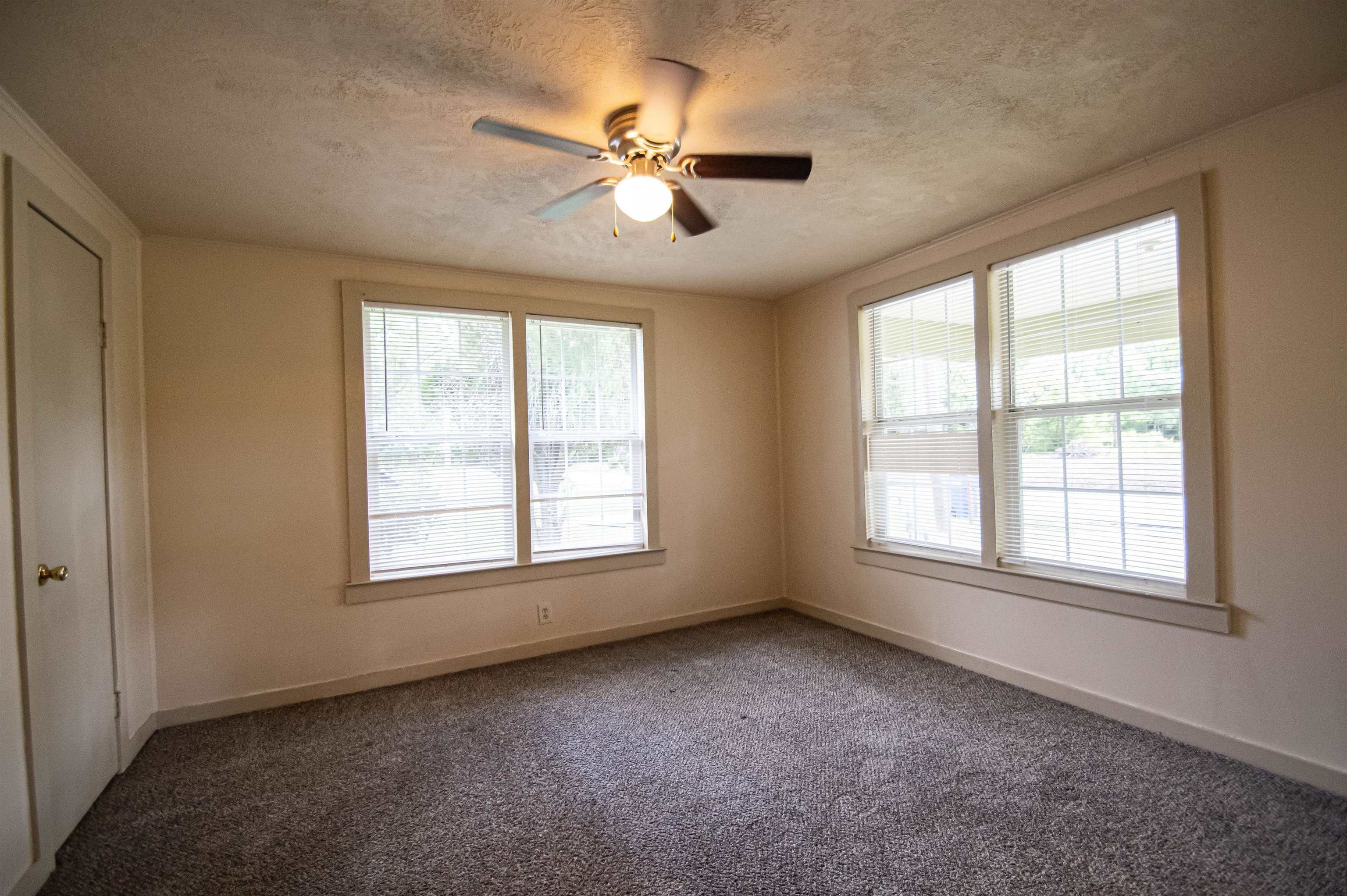 910 Bonner Street Silsbee, TX 77656 - Photo 10 of 14