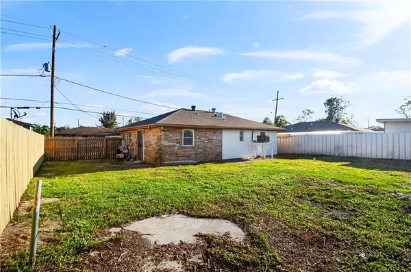 $149,000 | 2804 Guerra Drive, Violet, LA 70092