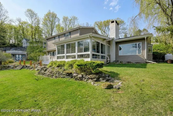 $725,000 | 5 Redwood Lane, East Stroudsburg, PA 18301