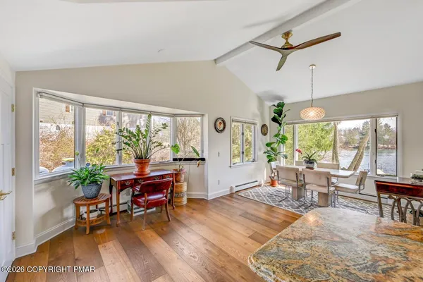 $725,000 | 5 Redwood Lane, East Stroudsburg, PA 18301