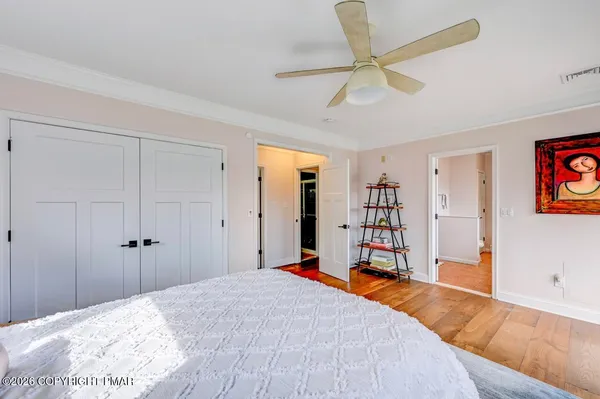 $725,000 | 5 Redwood Lane, East Stroudsburg, PA 18301