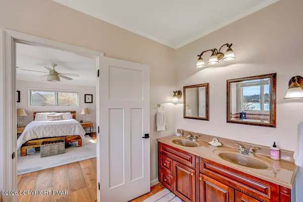 $725,000 | 5 Redwood Lane, East Stroudsburg, PA 18301