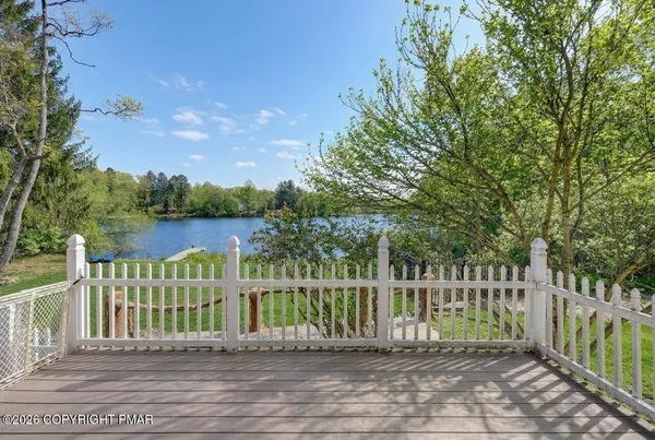 $725,000 | 5 Redwood Lane, East Stroudsburg, PA 18301