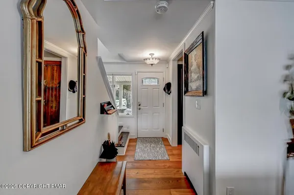 $725,000 | 5 Redwood Lane, East Stroudsburg, PA 18301