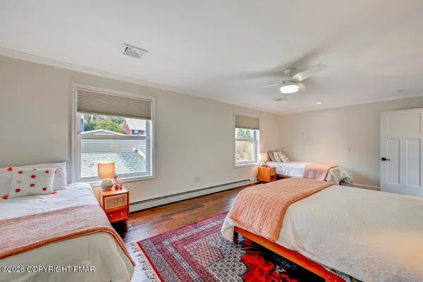 $725,000 | 5 Redwood Lane, East Stroudsburg, PA 18301