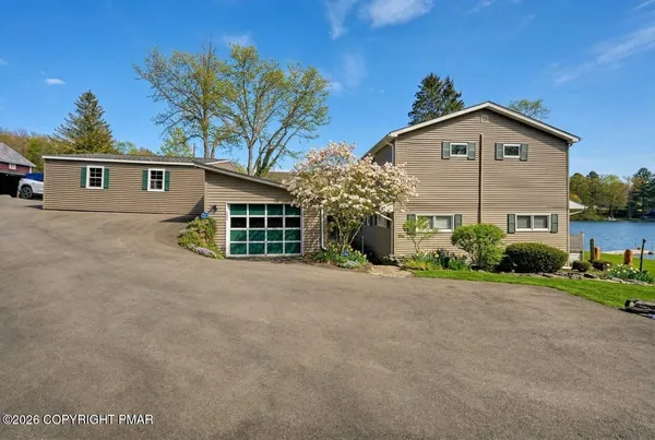 $725,000 | 5 Redwood Lane, East Stroudsburg, PA 18301