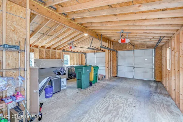 $725,000 | 5 Redwood Lane, East Stroudsburg, PA 18301