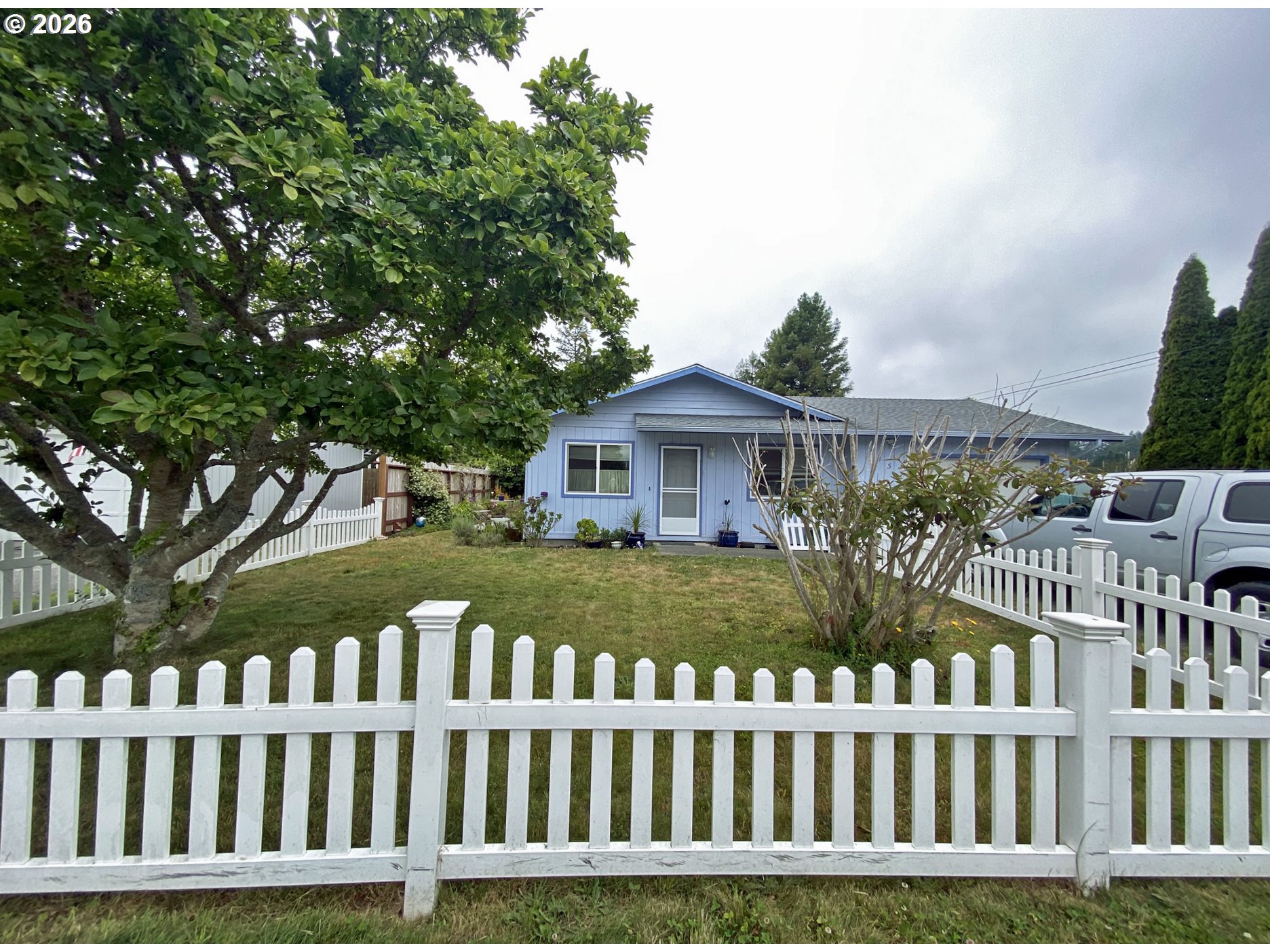 713 Pioneer Road Brookings, OR 97415 - Photo 2 of 29