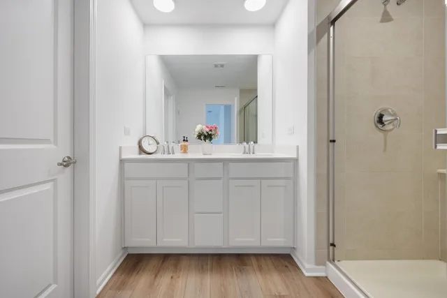 $3,095 | 620 Wolverine Drive, Aurora, IL 60502