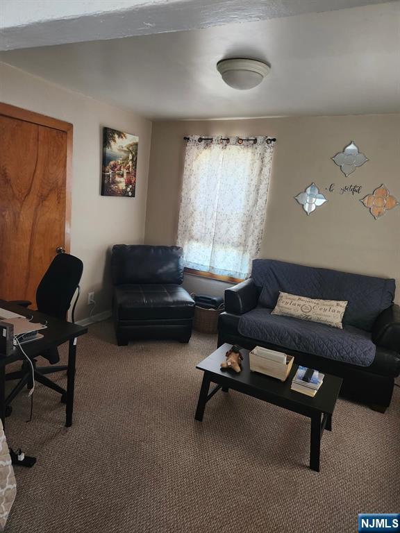 272 Castle Terrace Lyndhurst, NJ 07071 - Photo 4 of 10