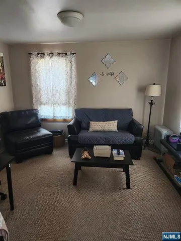 $1,700 | 272 Castle Terrace, Lyndhurst, NJ 07071