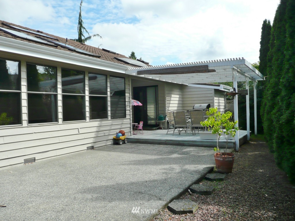 1712 243rd Place Southeast Bothell, WA 98021 - Photo 12 of 14