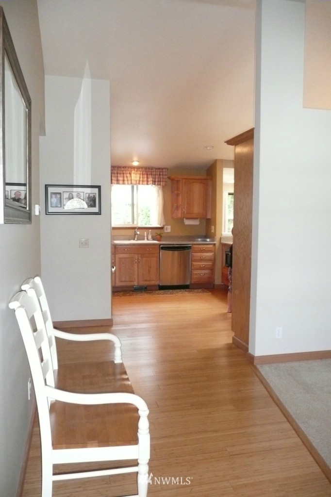 1712 243rd Place Southeast Bothell, WA 98021 - Photo 3 of 14