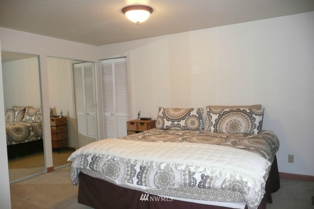 1712 243rd Place Southeast Bothell, WA 98021 - Photo 7 of 14