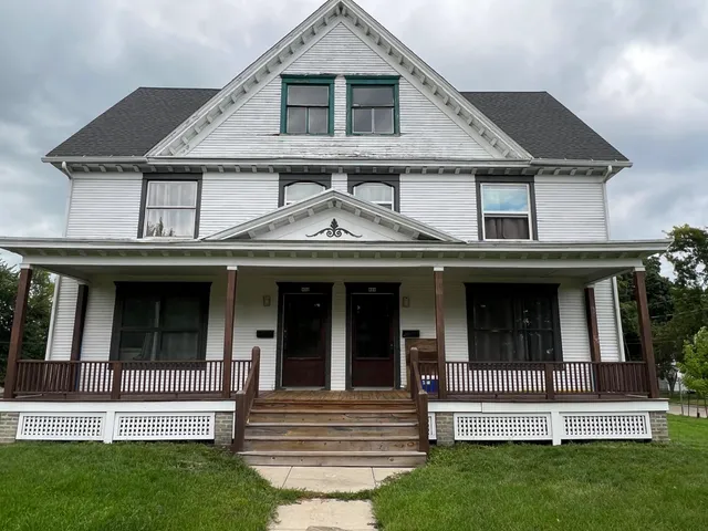 $599,000 | 406 West Center Street, Unit 404, Whitewater, WI 53190