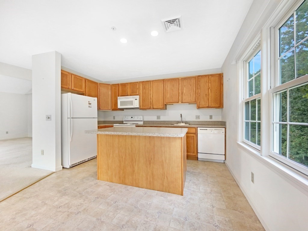 902 Main Street, Unit 37 Hanson, MA 02341 - Photo 9 of 17