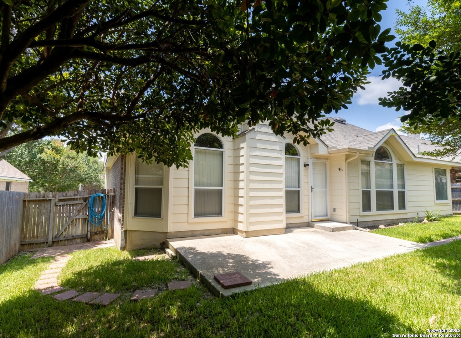 716 Broadleaf Schertz, TX 78154 - Photo 22 of 25 a front view of a house with a yard and garage