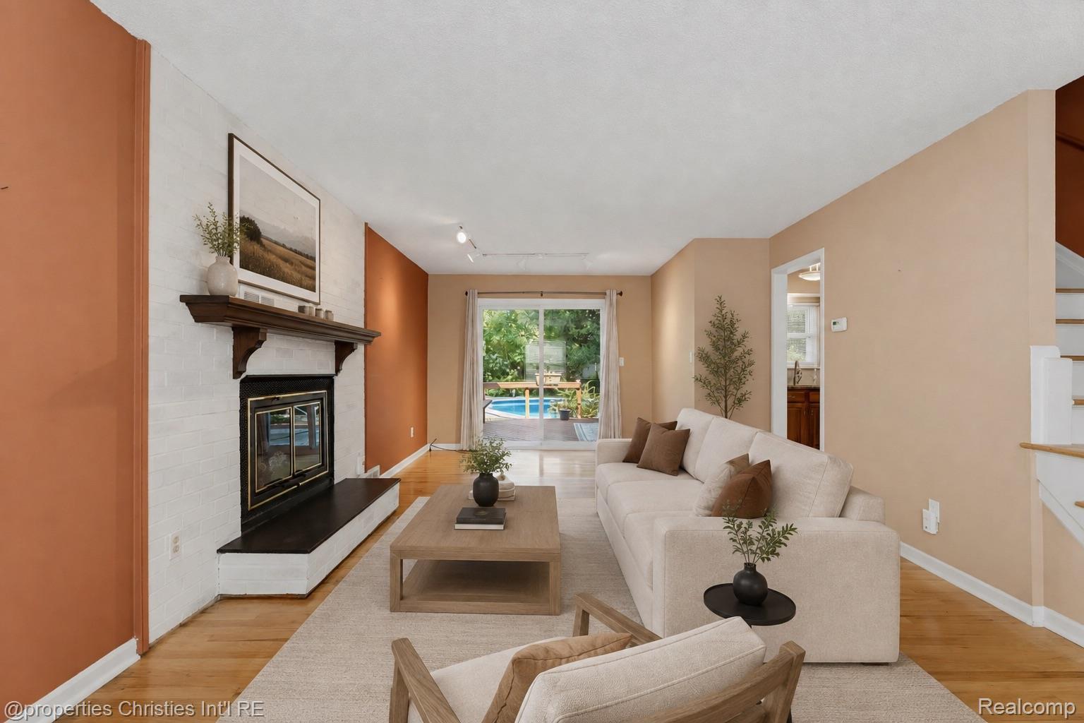 3560 Beach Road Troy, MI 48084 - Photo 4 of 40 6.jpeg
