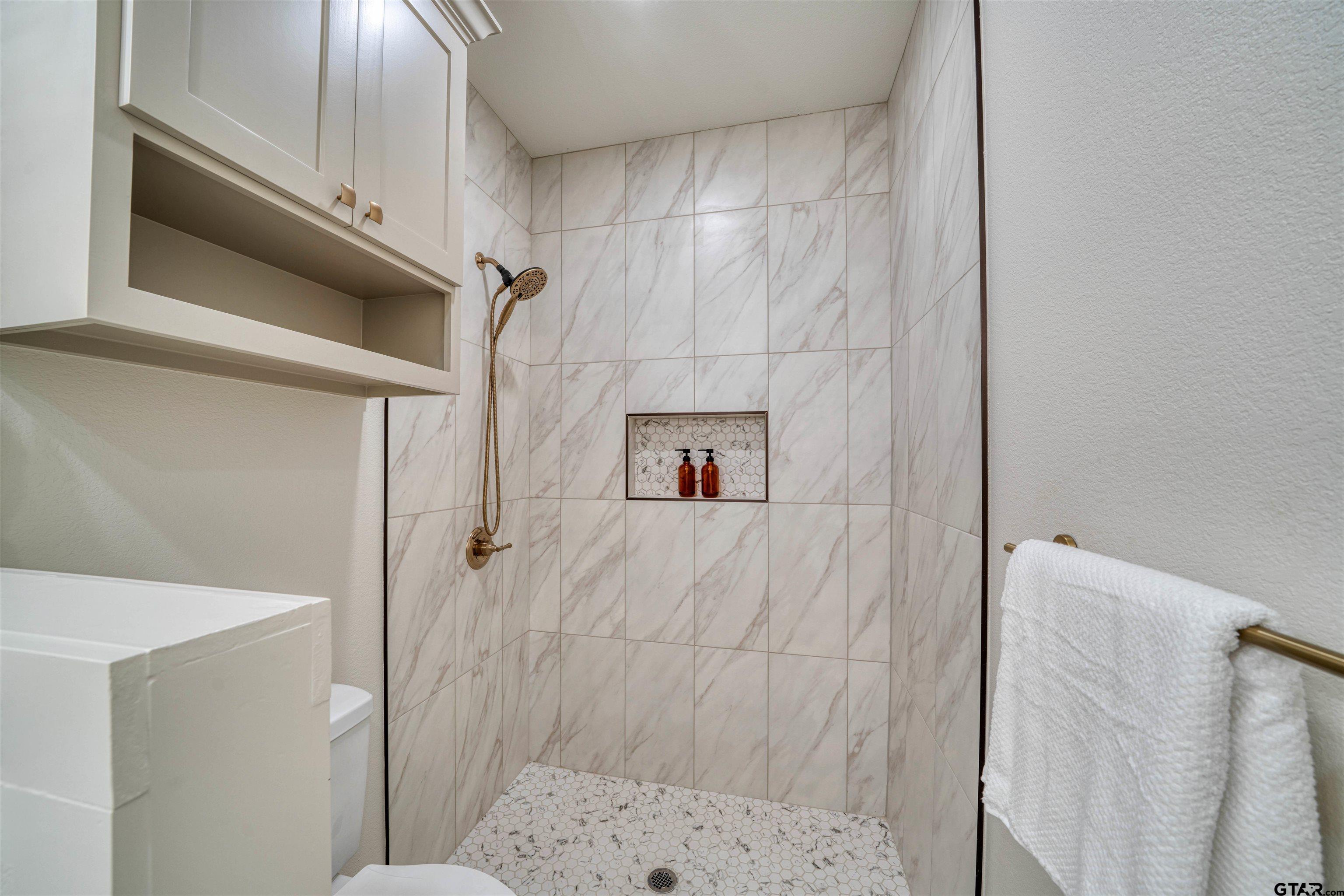 1219 Cherokee Street Longview, TX 75604 - Photo 32 of 44