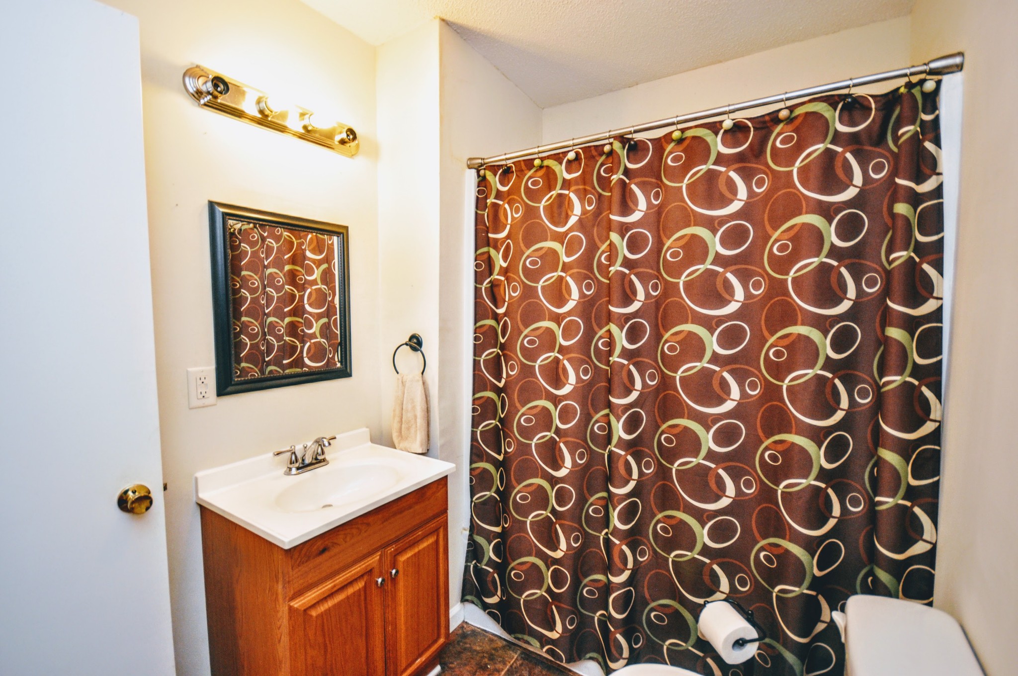 290 Lakeview Manor Road Springville, TN 38256 - Photo 13 of 36 a bathroom with a sink and a mirror