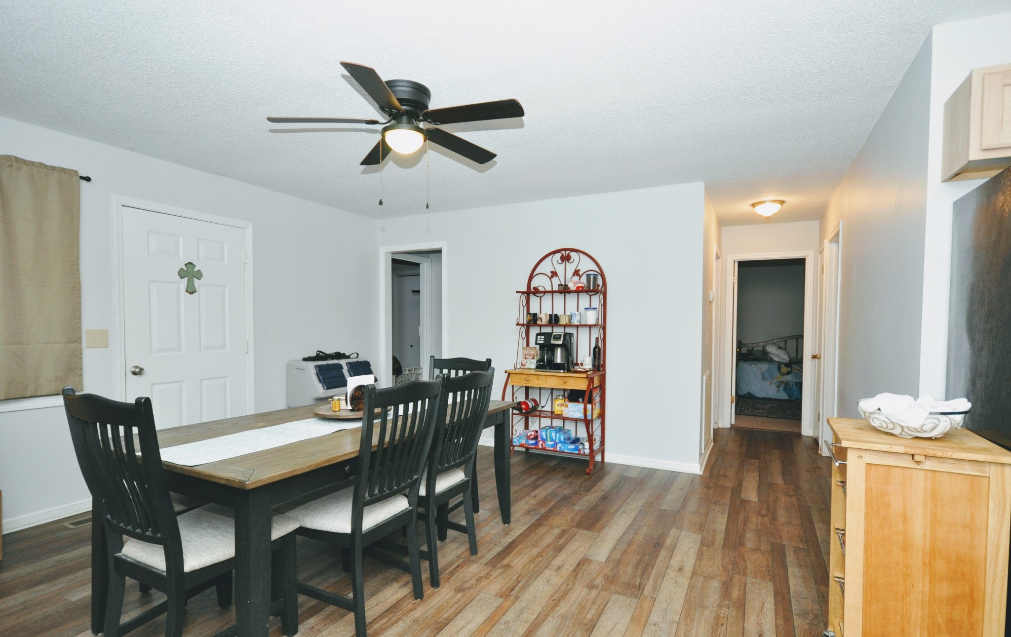 290 Lakeview Manor Road Springville, TN 38256 - Photo 18 of 36 a view of a dining room with furniture and a window