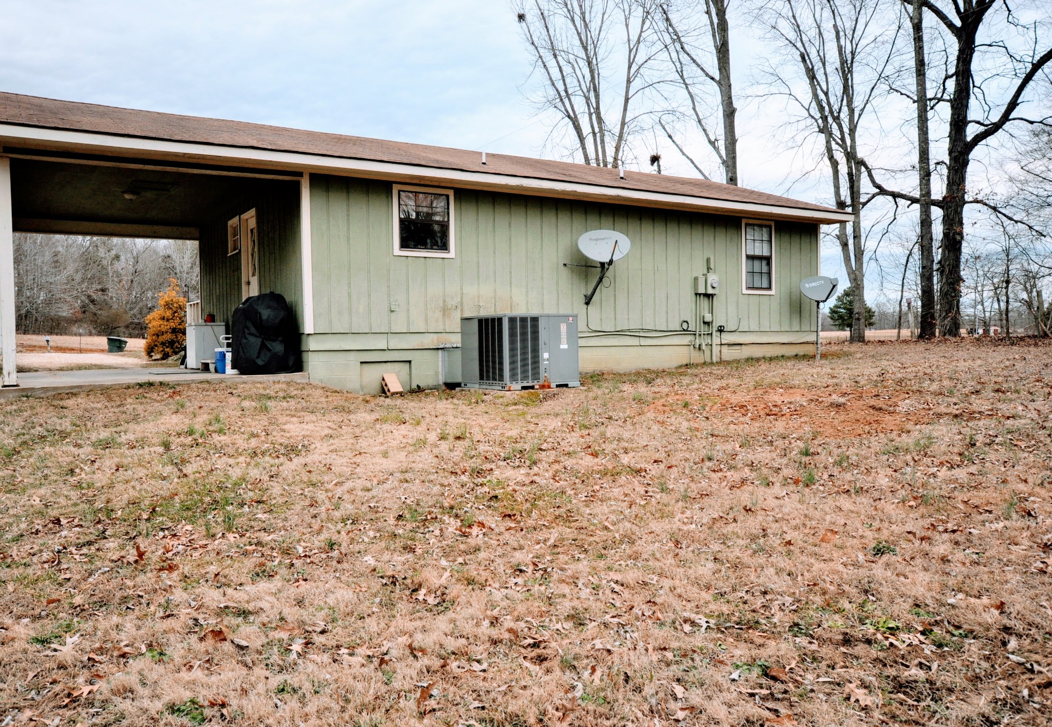290 Lakeview Manor Road Springville, TN 38256 - Photo 31 of 36 a house view with a outdoor space