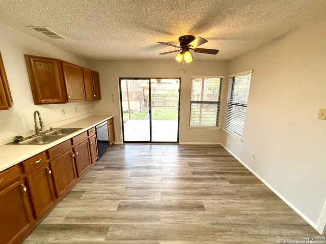 $1,699 | 1013 Abercorn, Schertz, TX 78154