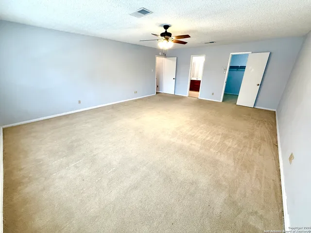 $1,699 | 1013 Abercorn, Schertz, TX 78154