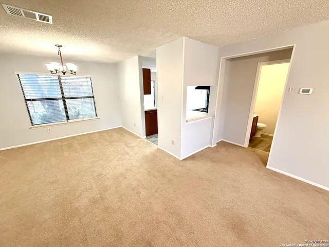 $1,699 | 1013 Abercorn, Schertz, TX 78154