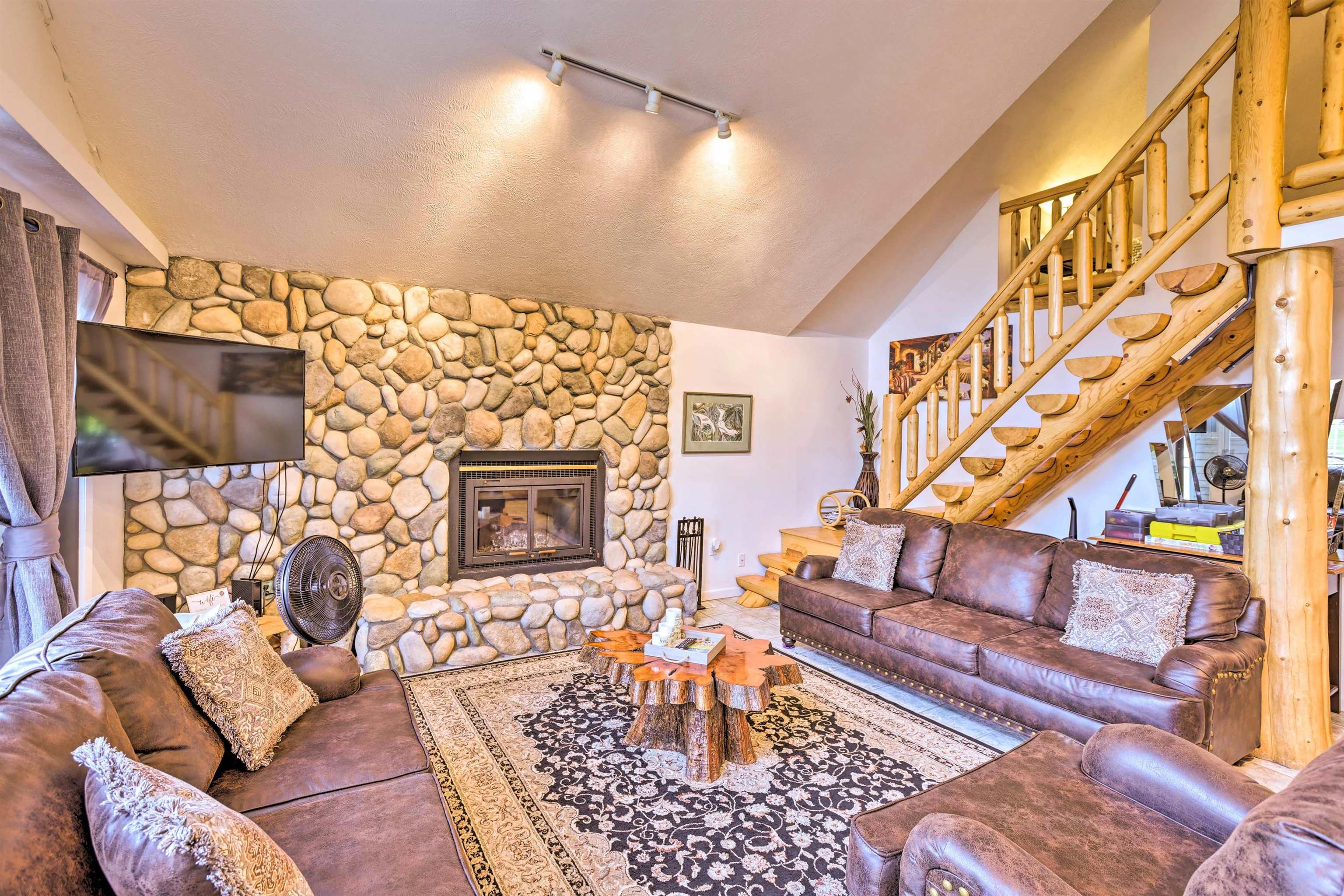 24 Bass Lake Road Traverse City, MI 49685 - Photo 2 of 29 1918975-06e24633-baab-482c-b424-5f869d177df9.JPG