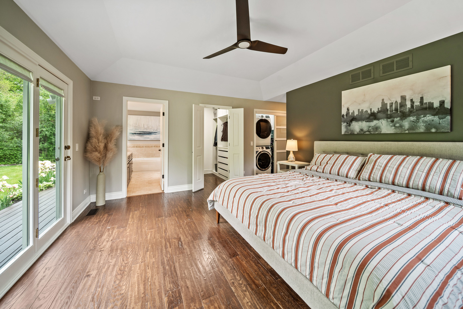 28W140 Mack Road Wheaton, IL 60189 - Photo 20 of 48 a bedroom with a large bed and a large window