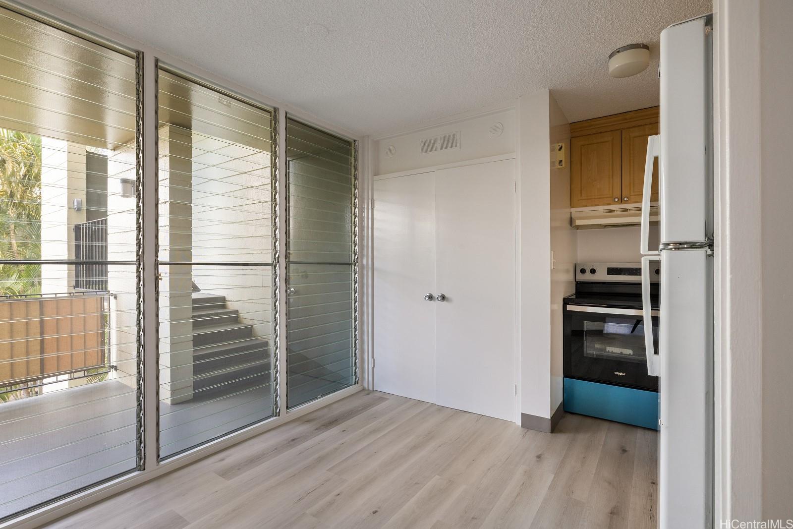 3103 Pualei Circle, Unit 203 Honolulu, HI 96815 - Photo 8 of 25 Could you put a dining table here?