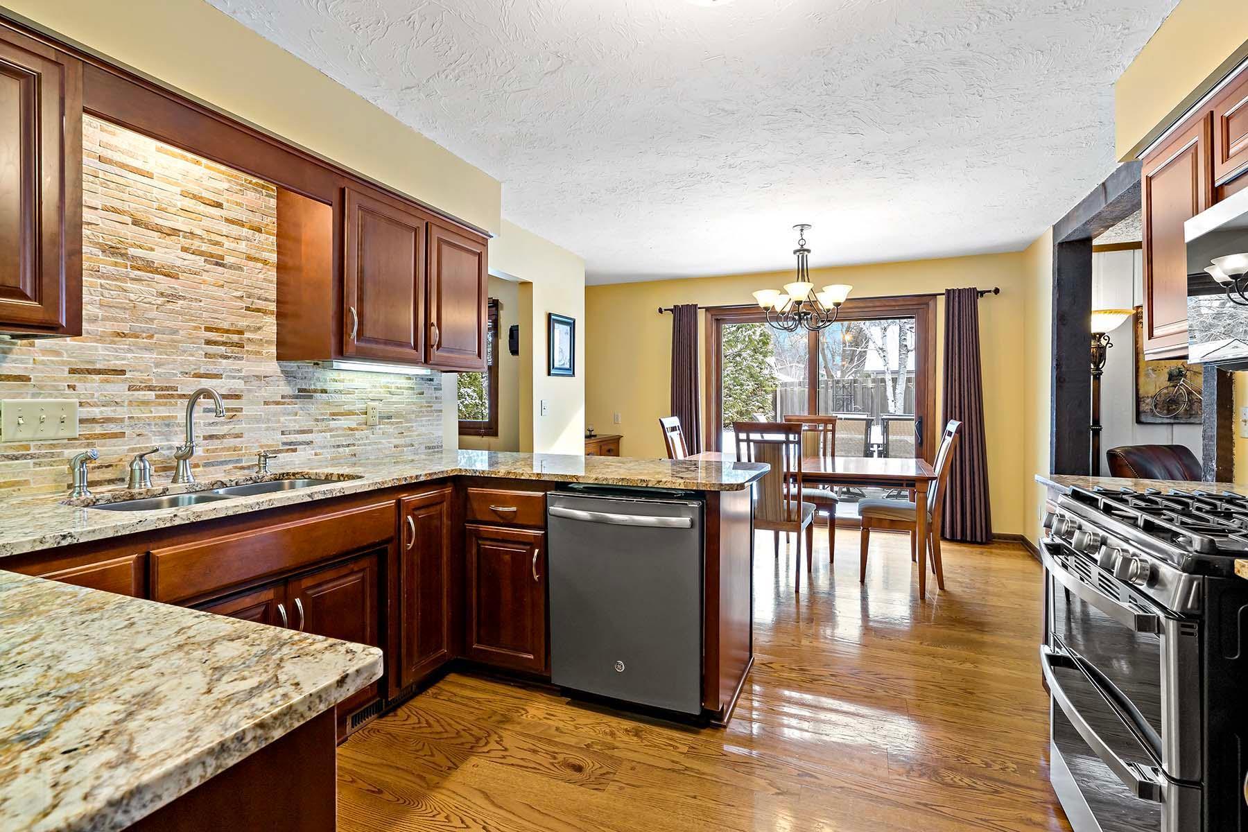 10809 Emerson Road Bloomington, MN 55431 - Photo 17 of 42