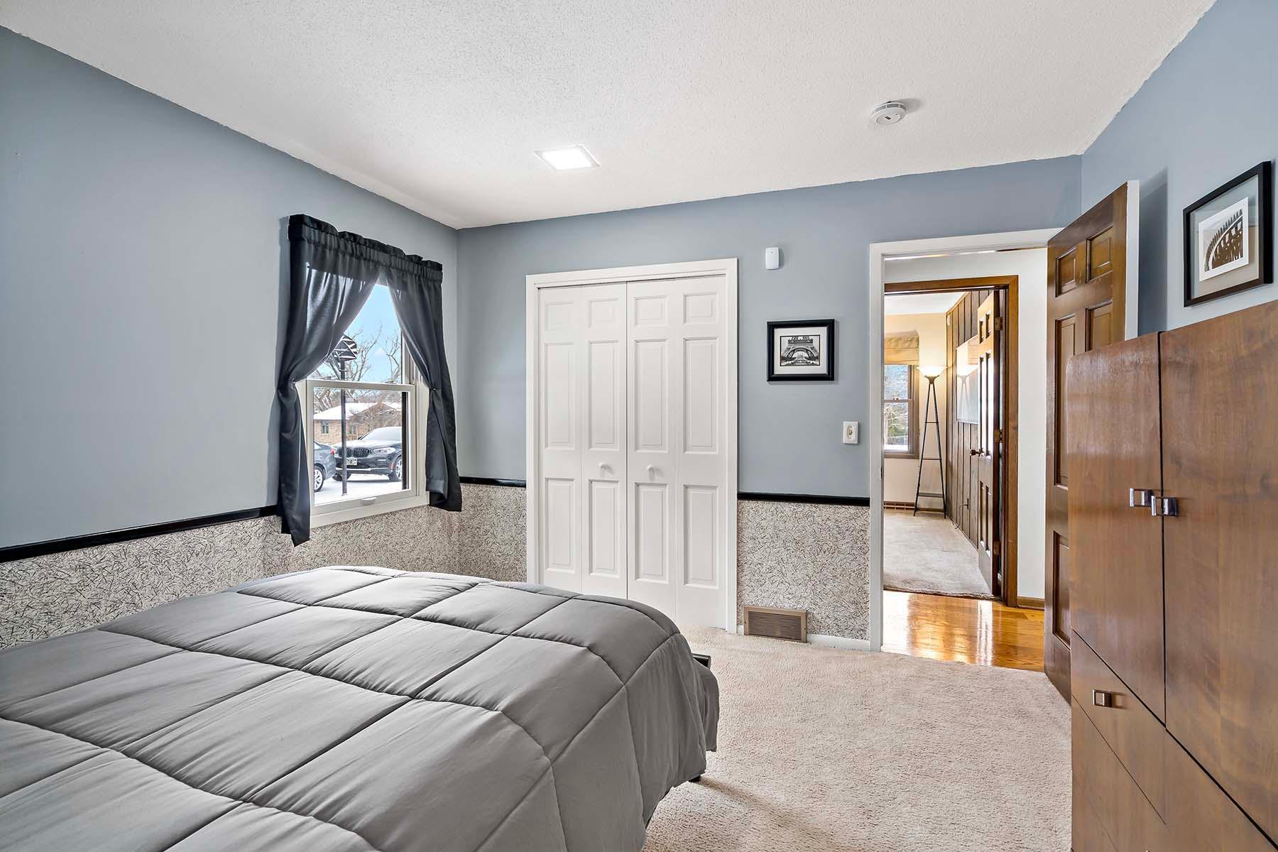 10809 Emerson Road Bloomington, MN 55431 - Photo 26 of 42