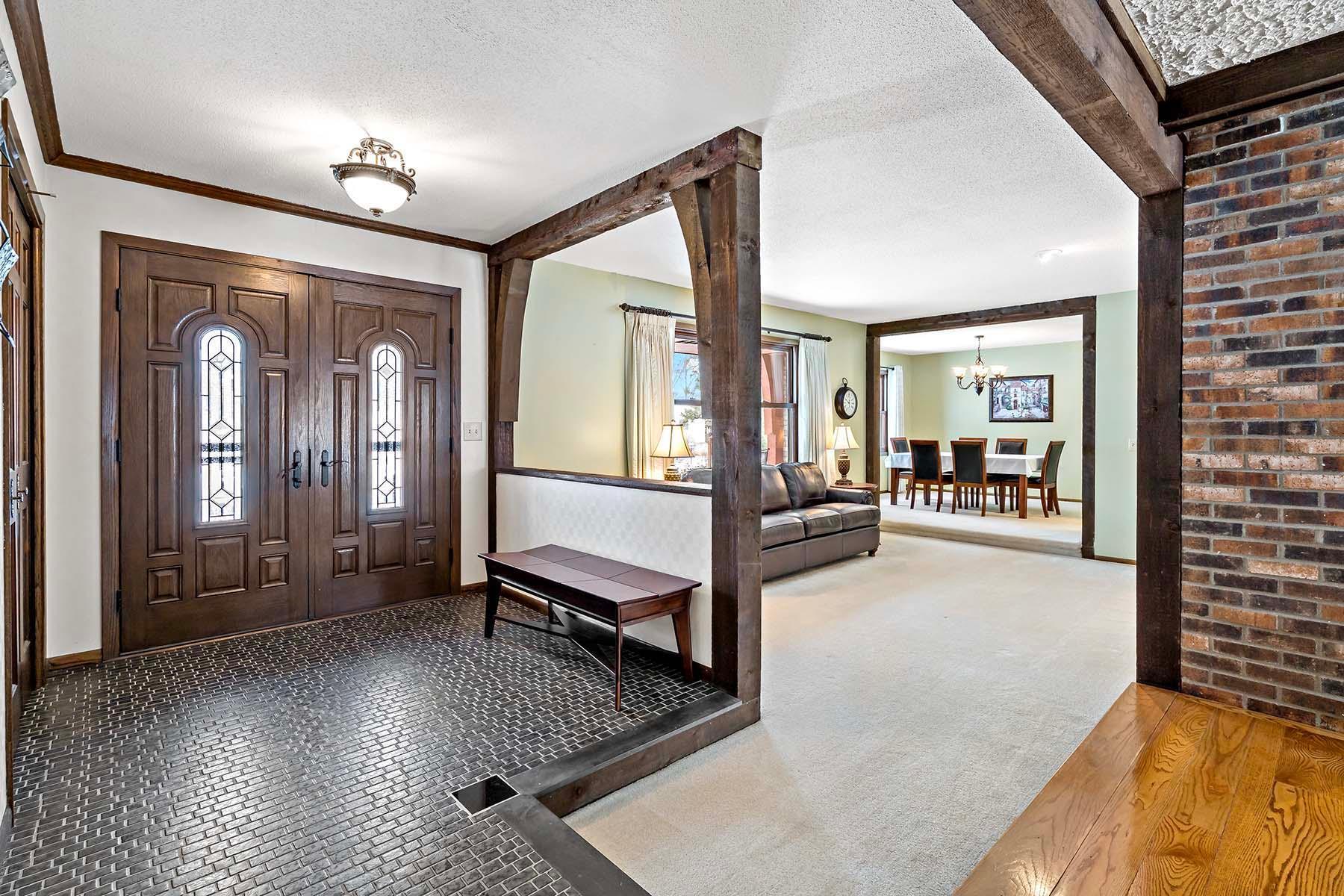 10809 Emerson Road Bloomington, MN 55431 - Photo 9 of 42