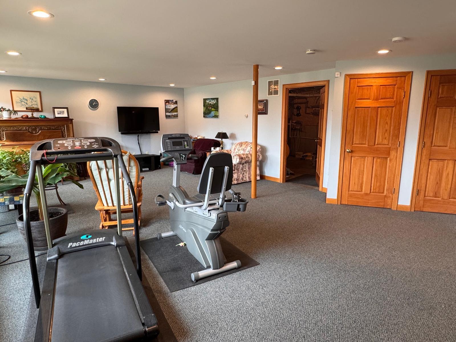 55 Niles Road Presque Isle, ME 04769 - Photo 48 of 71 Family Room