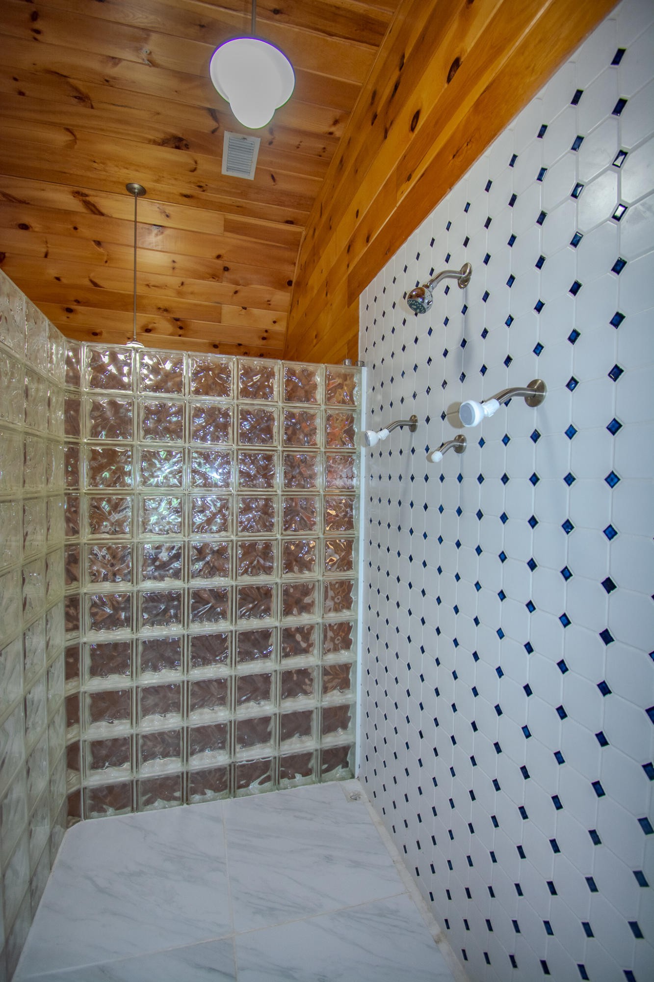 3600 Lynn Road Philadelphia, TN 37846 - Photo 22 of 37 a view of a door