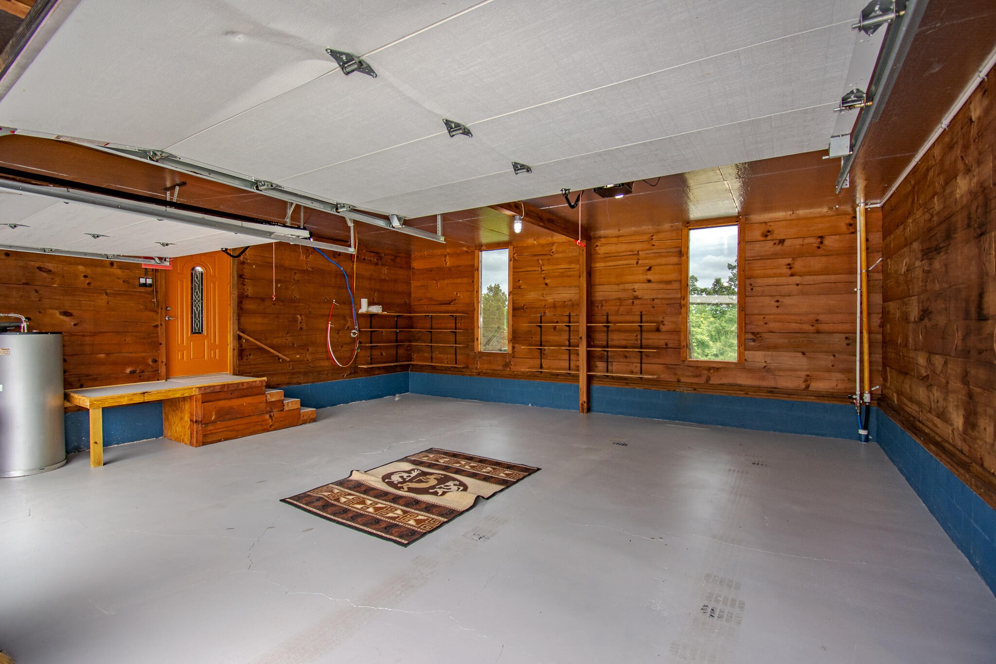 3600 Lynn Road Philadelphia, TN 37846 - Photo 31 of 37 an empty room with windows