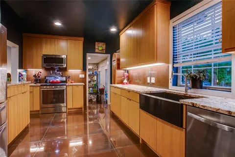 $399,500 | 1505 Arizona Avenue, Dallas, TX 75216