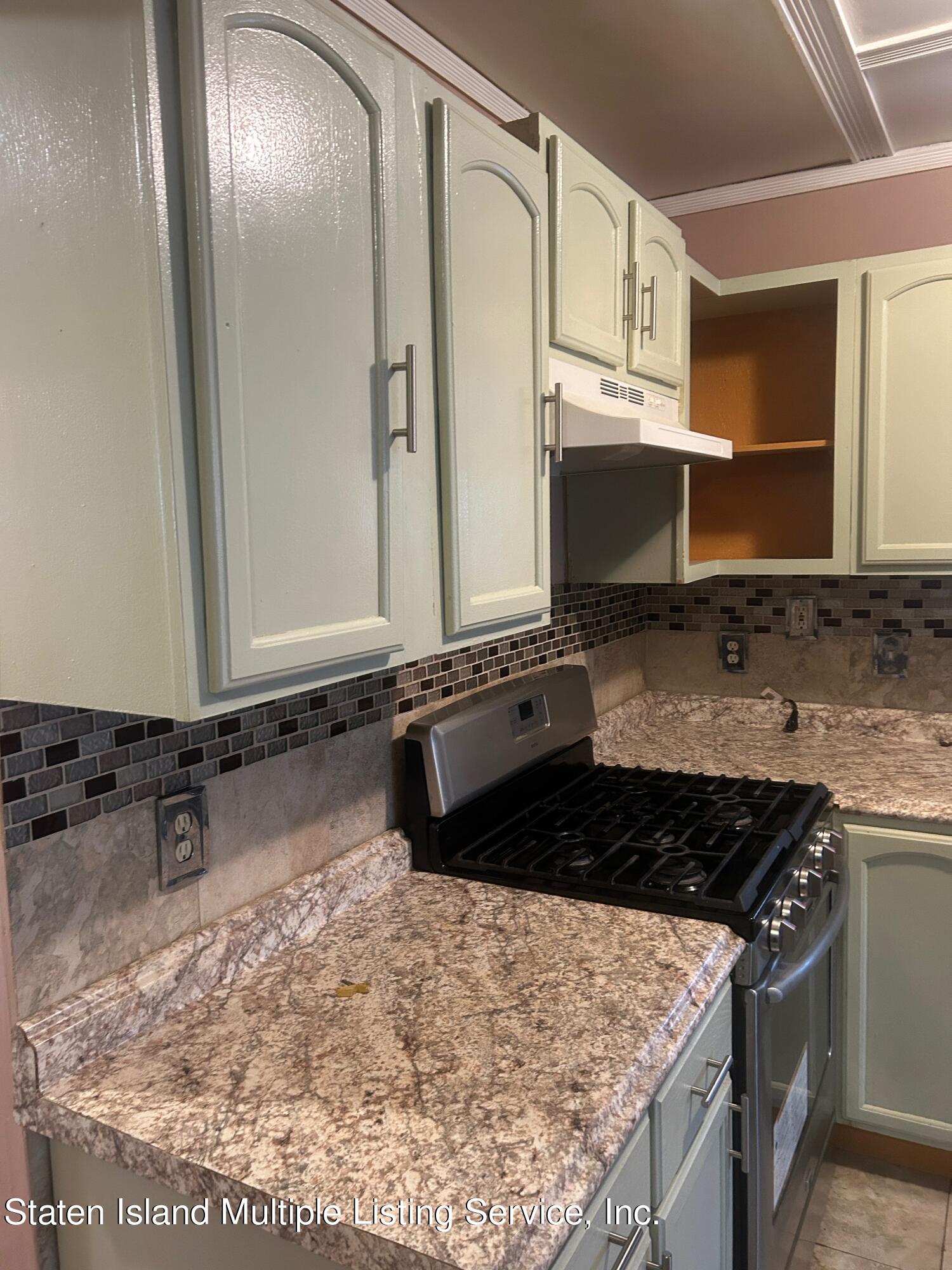 608 Commonwealth Avenue Bronx, NY 10473 - Photo 18 of 43 IMG_1293