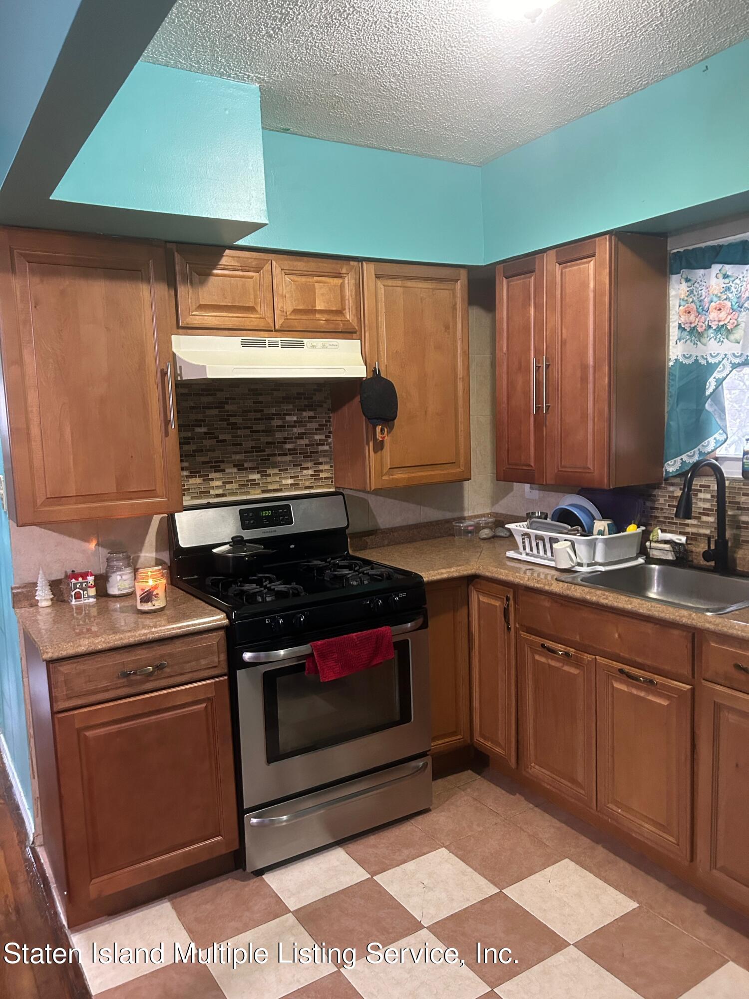 608 Commonwealth Avenue Bronx, NY 10473 - Photo 39 of 43 IMG_1325