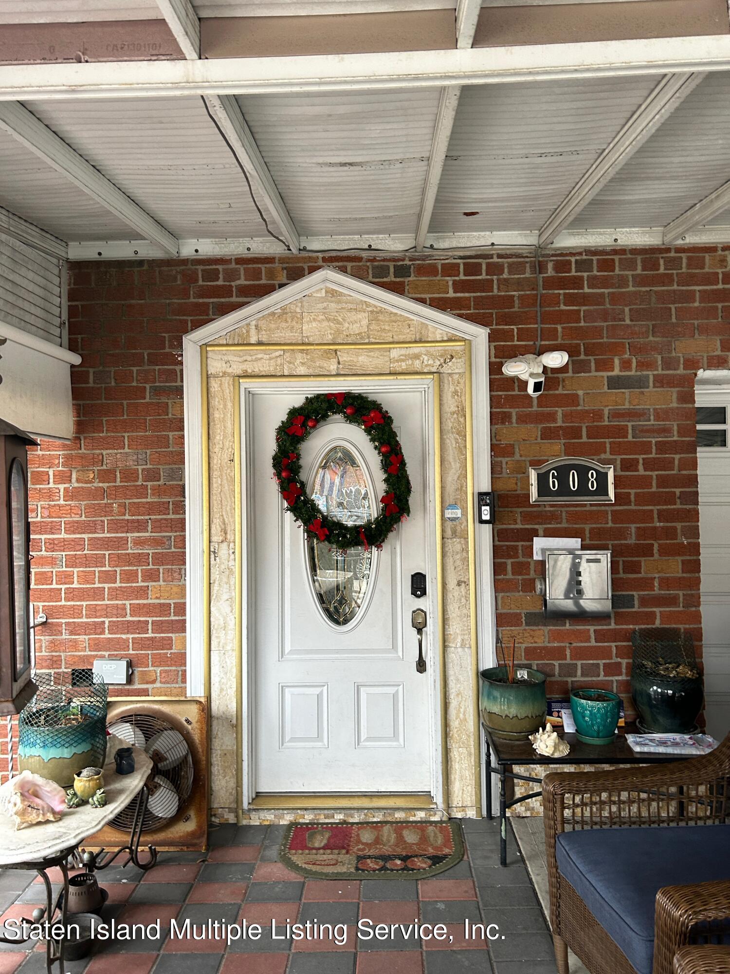 608 Commonwealth Avenue Bronx, NY 10473 - Photo 6 of 43 IMG_1254