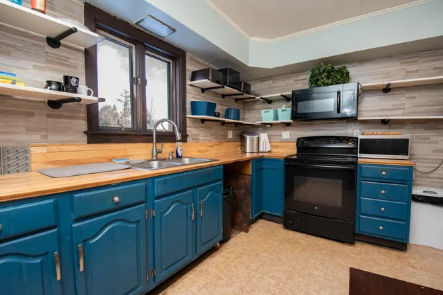 $210,000 | 1153 Dexter Road, Dover-Foxcroft, ME 04426