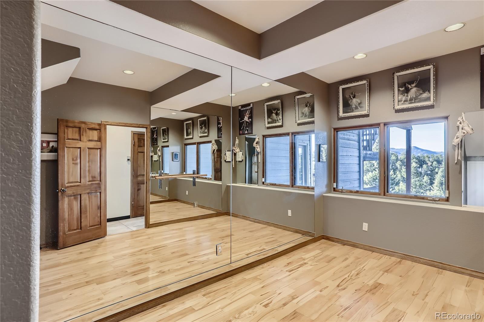 28825 Summit Ranch Drive Golden, CO 80401 - Photo 28 of 38 Gallery Image 28