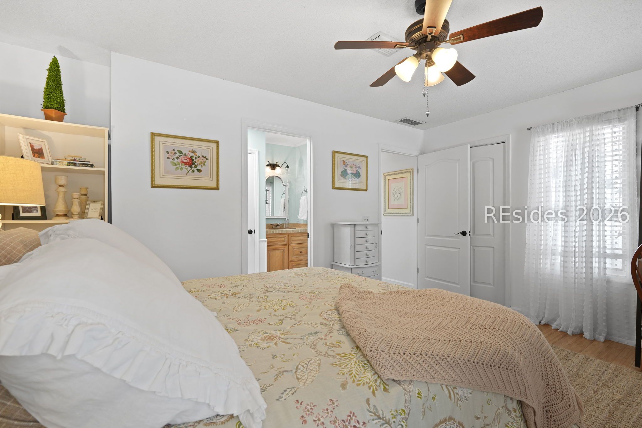 17 Pipers Pond Road Bluffton, SC 29910 - Photo 35 of 71 Guest bedroom has access to full bath