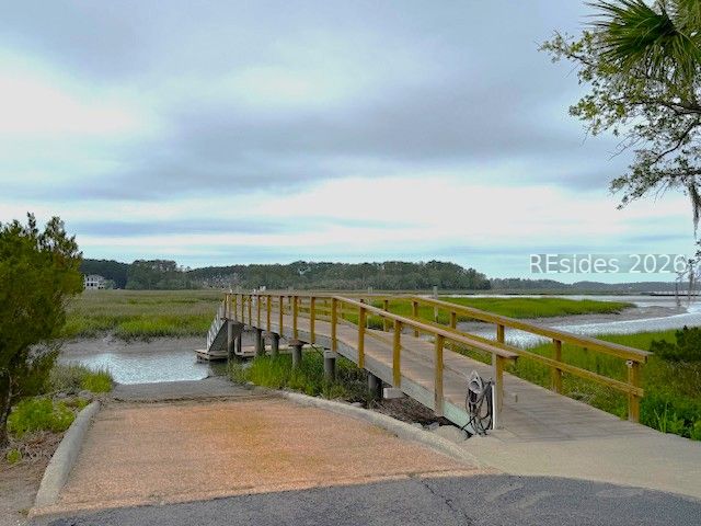 17 Pipers Pond Road Bluffton, SC 29910 - Photo 62 of 71 Launch your boat from within the community!
