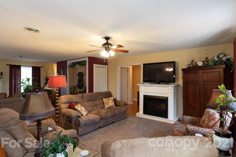 1804 Stokes Ferry Road Salisbury, NC 28146 - Photo 16 of 42 Gallery Image 16